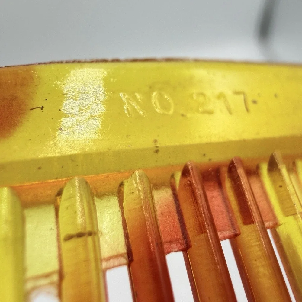 Vintage Faux Tortoiseshell Comb Lot‎ No 217 No 220 Vanity Hair Grooming Set of 4
